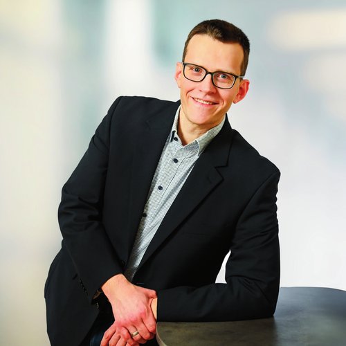 Dr. Christian Schneider